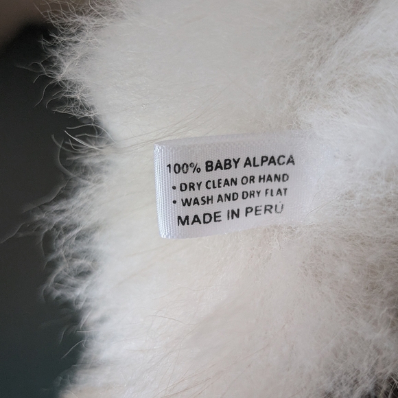 100% Baby Alpaca Stuffed Animal Dog - Picture 4 of 6